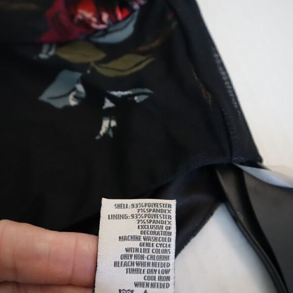 American Rag Women's Sz XL Black Joyful Floral V-Neck Center Front Ruffle Dress - Picture 14 of 15